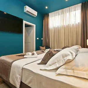 Riva Luxury Guest house